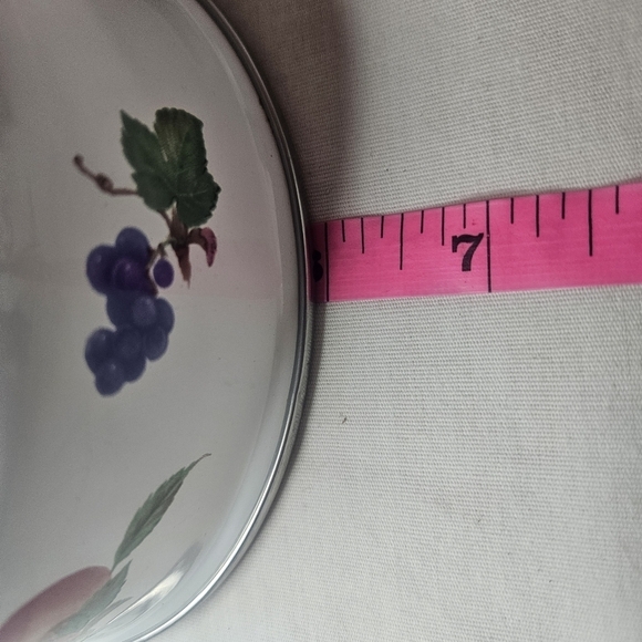 Vintage Enamel Fruit Bowls - Set Of 3 - Cherry, Raspberry, Apple, Grape, Peach - Picture 15 of 15